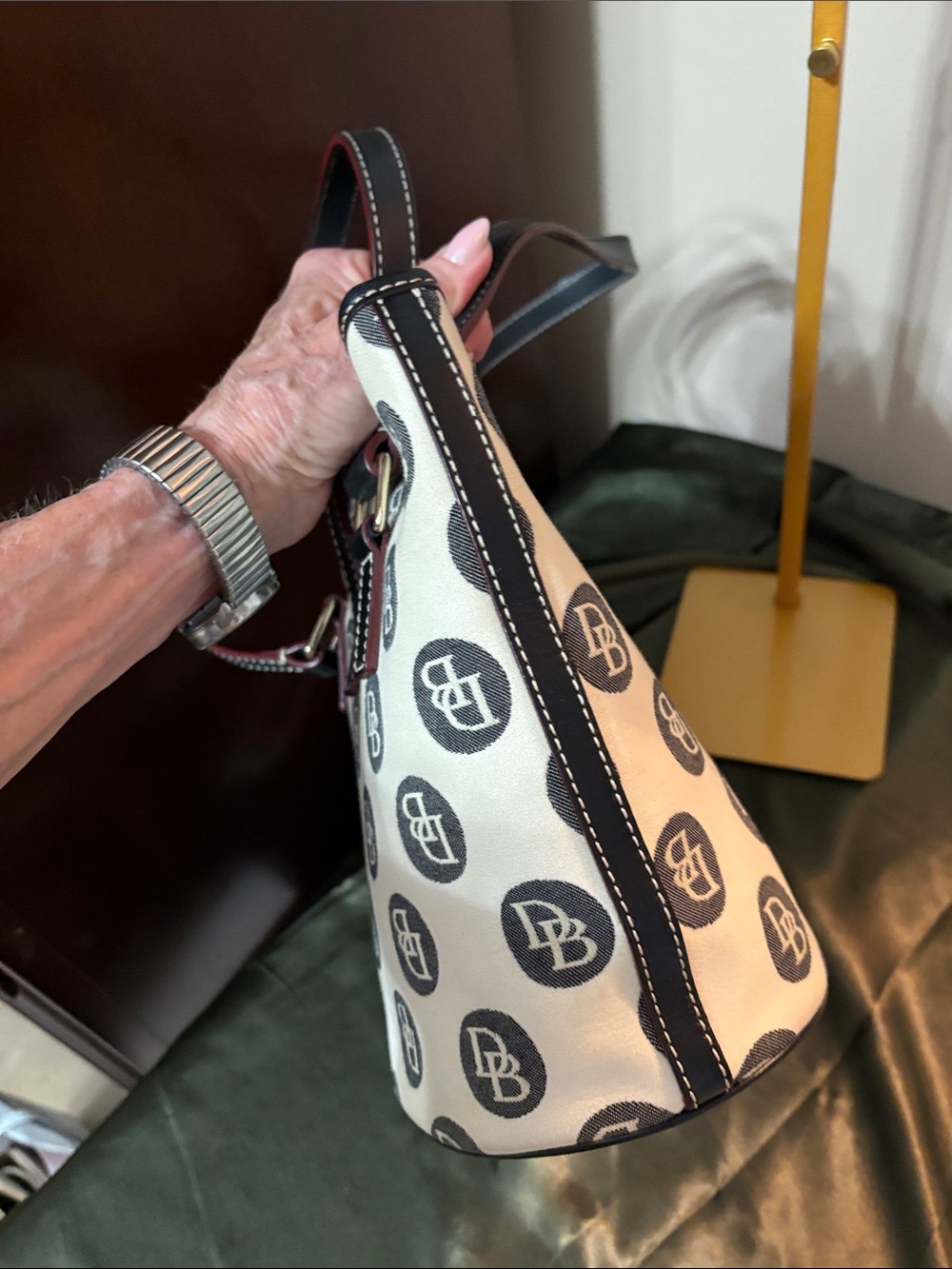 Dooney & Bourke Cream Canvas bucket bag with Black Logo Print - Picture 7 of 13